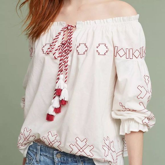 Anthropologie Tops - anthropologie harlyn 'farina' white and red embroidered top with tassels